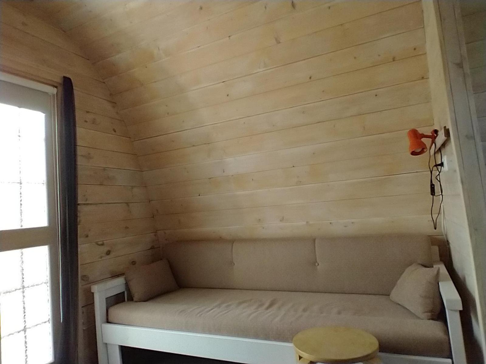 Lahemaa Kohvikann B & B, Caravan Park Palmse Bilik gambar