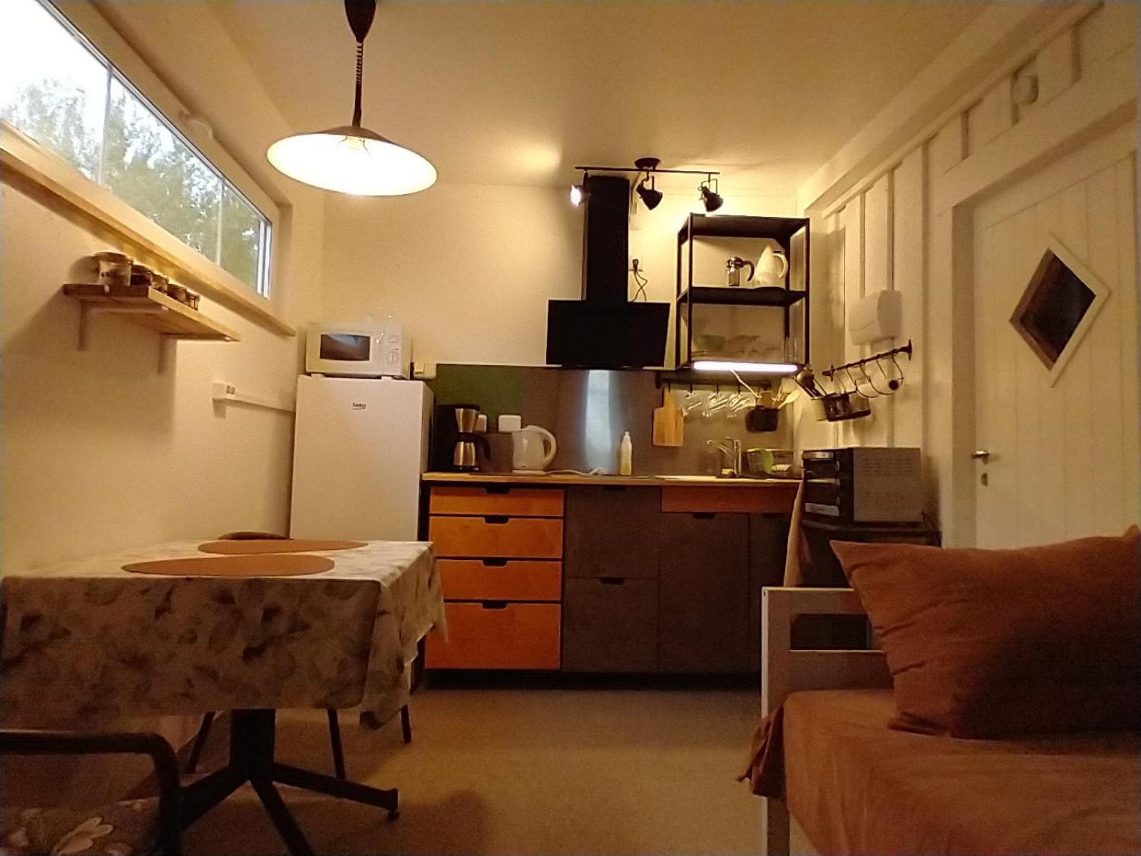Lahemaa Kohvikann B & B, Caravan Park Palmse Bilik gambar